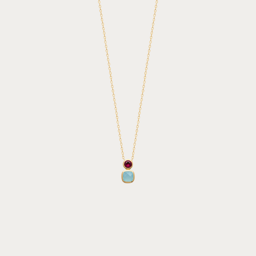 Vous êtes à la recherche de collier classique et chic en même temps ? Ce joli collier de la marque Prendre le large est idéal pour vous !