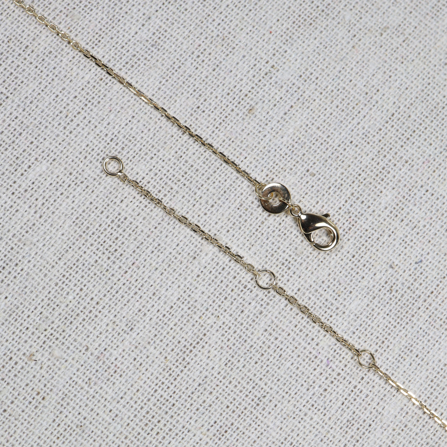 Chaîne réglable forçat diamantée dorée. 40, 42 et 45 cm.