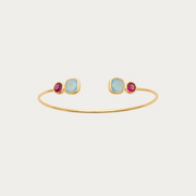 Ce joli bracelet pour femme est un bracelet jonc qui est réglable à votre taille. Vous pouvez l'écarter et le serrer légèrement pour votre poignet.