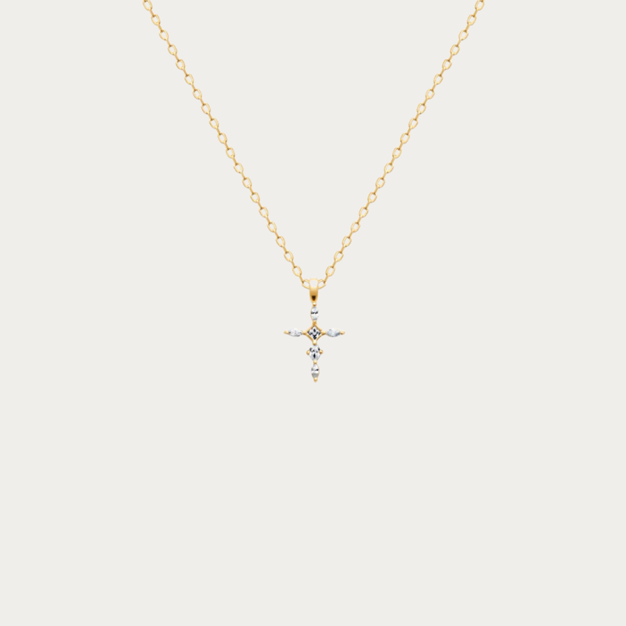 Pendentif doré sertie de zirconiums – Saint Martin