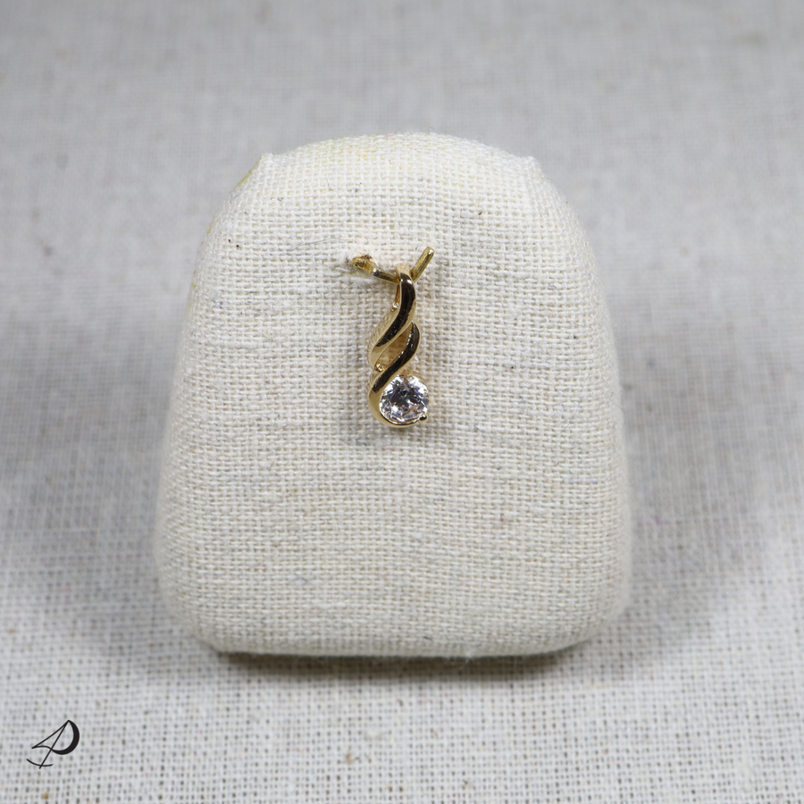 Pendentif Jora doré avec zirconium